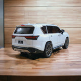 Lexus LX600